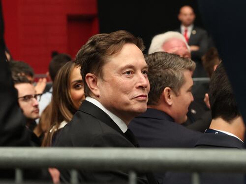 Il patrimonio record di Elon Musk: sfondato il tetto dei 600 miliardi