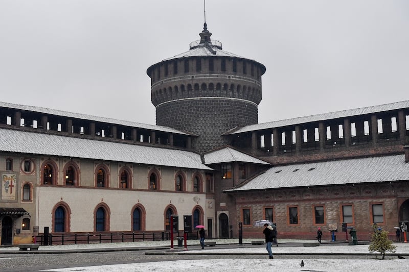 Arriva il maltempo: ecco la città di Milano imbiancata 1