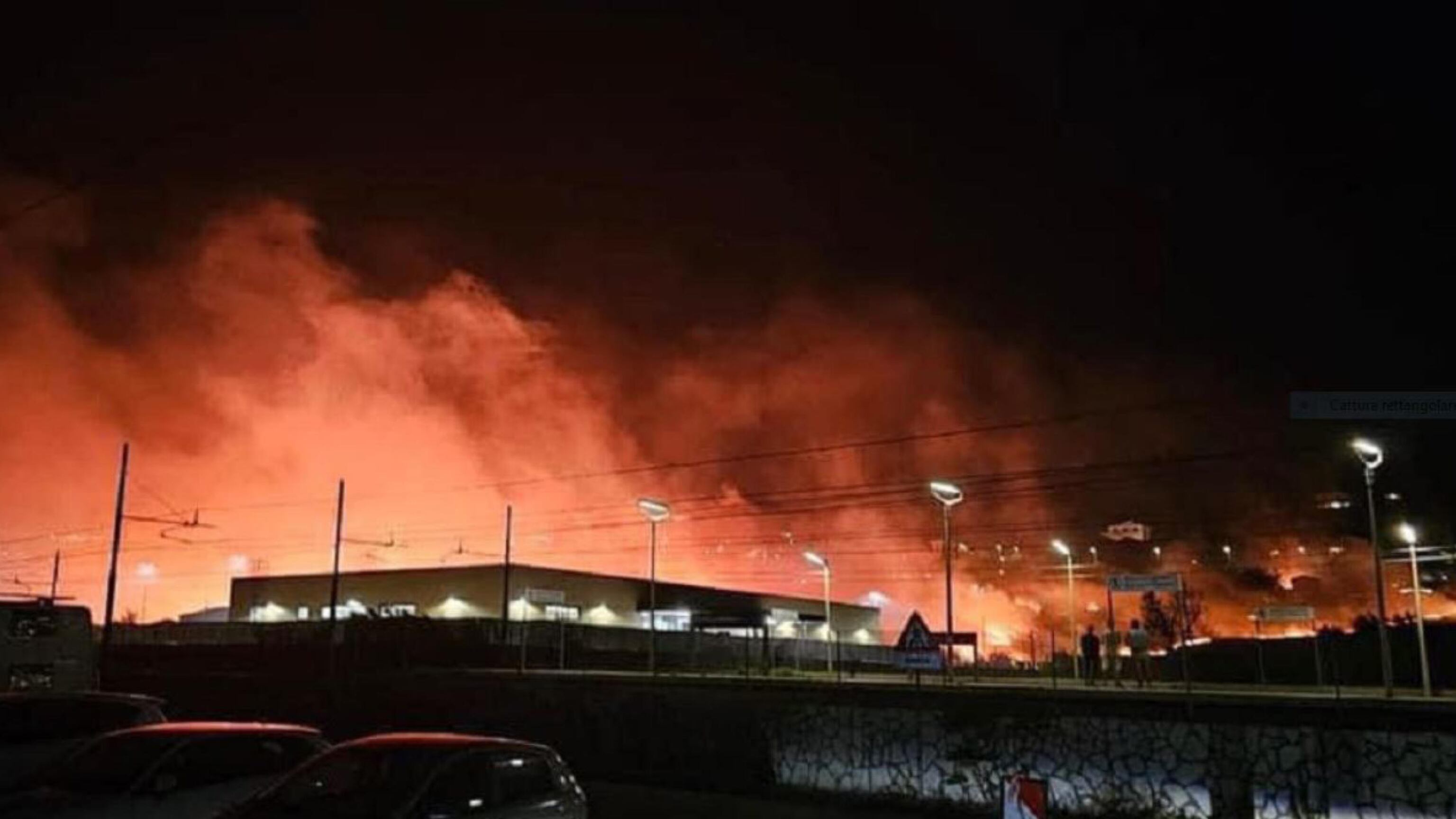 La Sicilia brucia: incendi nel Palermitano, nel Messinese e nel Trapanese