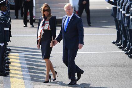 Il Presidente Trump e la First Lady arrivano in Inghilterra per gli incontri ufficiali 1