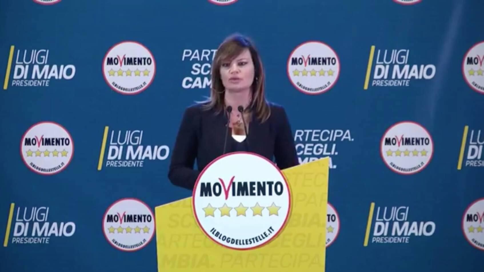 Se la "ministra" del M5S firmò il "sì" al referendum di Renzi