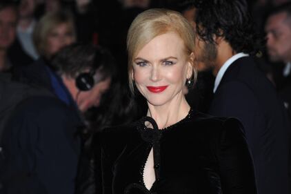 Nicole Kidman, audace a 49 anni: lo spacco è vertiginoso 9