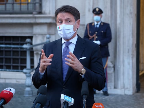 Scendete tutti dal ring