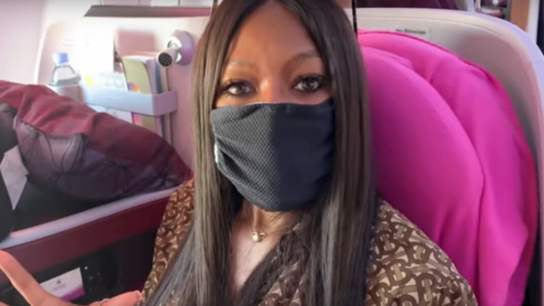Naomi Campbell: "Il mio rito magico per sopravvivere al coronavirus"