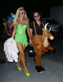 Paris Hilton nuda e bondage 28