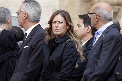 Il ministro Boschi a messa a San Pietro 1