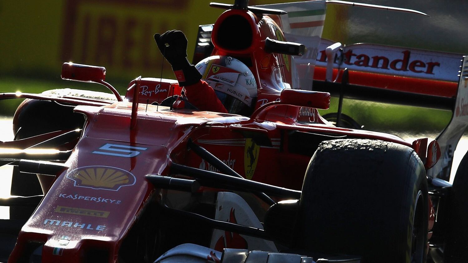 Gp d'Austria, Bottas è in pole: Vettel secondo, Hamilton ottavo
