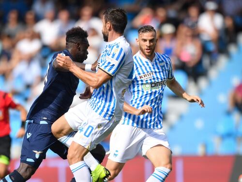 Serie A, la Spal vince 2-1 in rimonta sulla Lazio. Ok Bologna e Cagliari