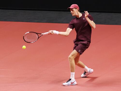 Atp Doha, sinfonia Sinner: l’azzurro vince in due set contro Popyrin e approda ai quarti
