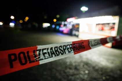Hannover, polizia "bonifica" lo stadio 6