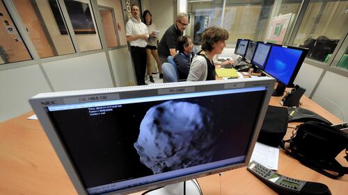 Sonda Rosetta pronta ad atterrare su una cometa: la prima volta nella storia 7