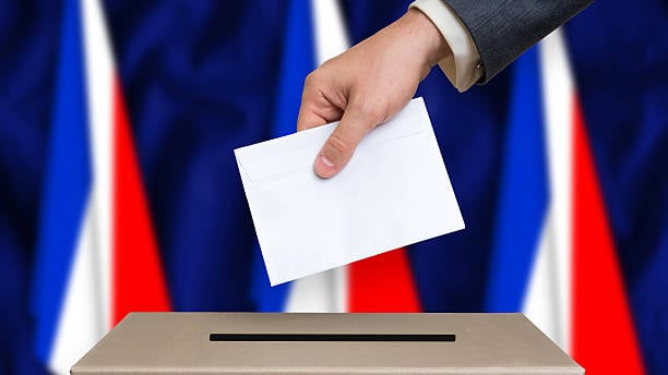 Francia, record di affluenza: alle 17 ha votato il 59,71%. Mai così dal 1981