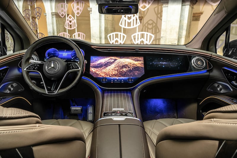 Mercedes-Maybach EQS SUV: guarda la gallery 24
