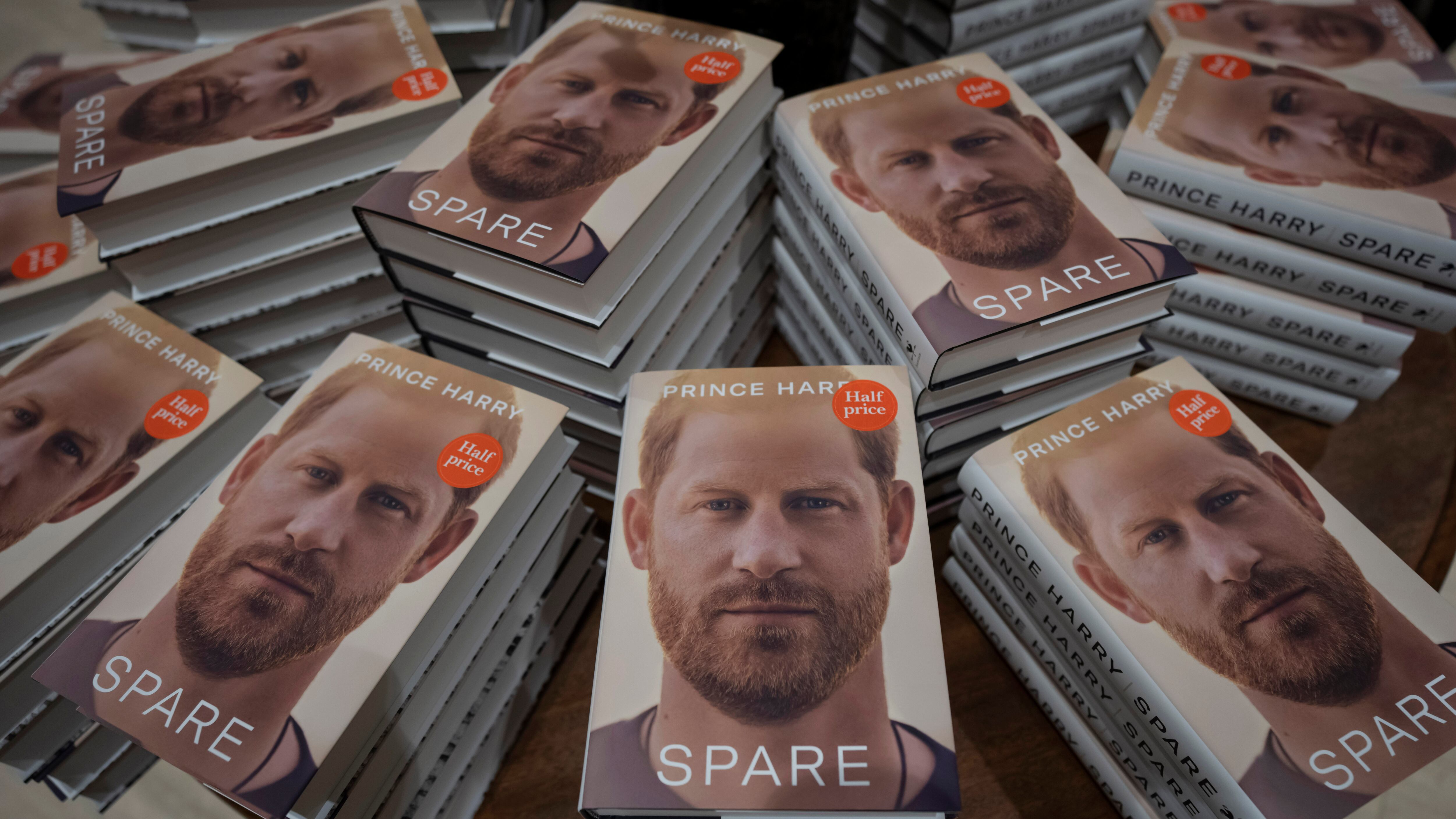 Harry pensa a un secondo libro e intanto pubblica la nuova edizione di “Spare”