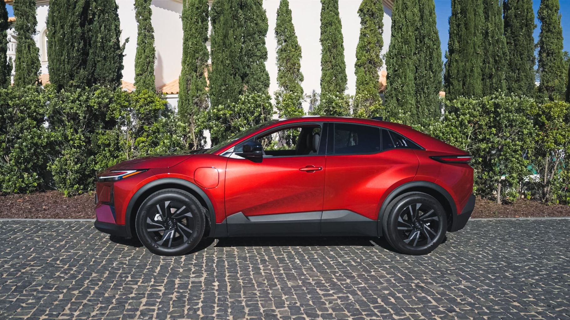 Toyota C-HR+, l’evoluzione della specie