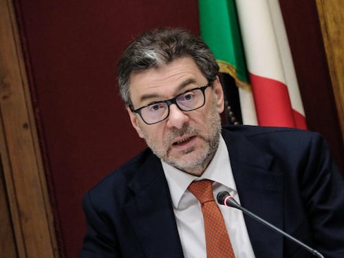 Il "disagio" di Giorgetti federalista. "Anomalia l'asse Ue coi nazionalisti"