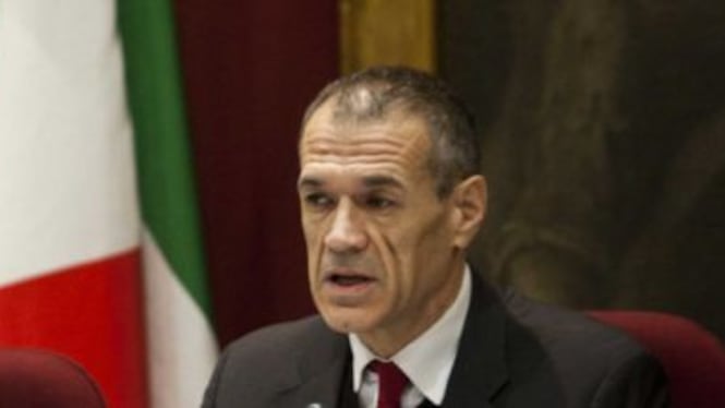 Salta tutto, si va verso il voto con Cottarelli traghettatore