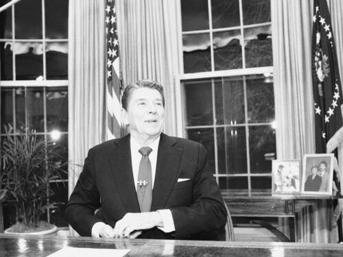 L'Italia ricorda Berlinguer ma le manca un Reagan