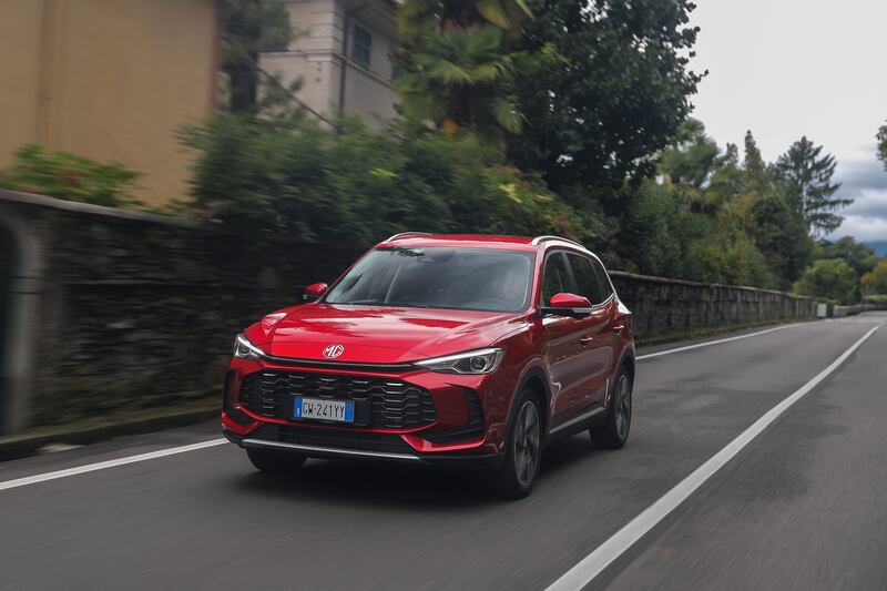 MG ZS Hybrid+: guarda tutte le foto 2