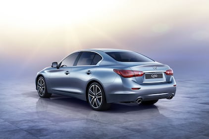Infiniti Q50 1