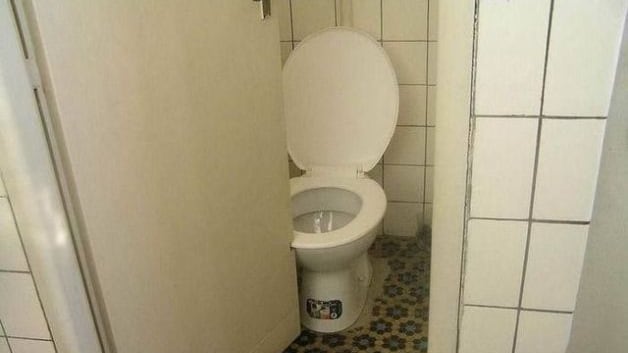 Disoccupato e con 6 figli, costruisce bagno a casa: tre mesi di arresto