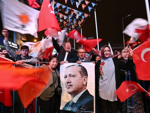 Erdogan "incoronato" all'estero: la riforma passa col voto tedesco