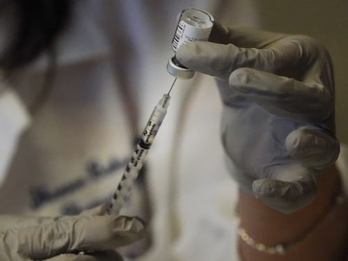 Ecco che cosa succede 8 mesi dopo la vaccinazione anti Covid