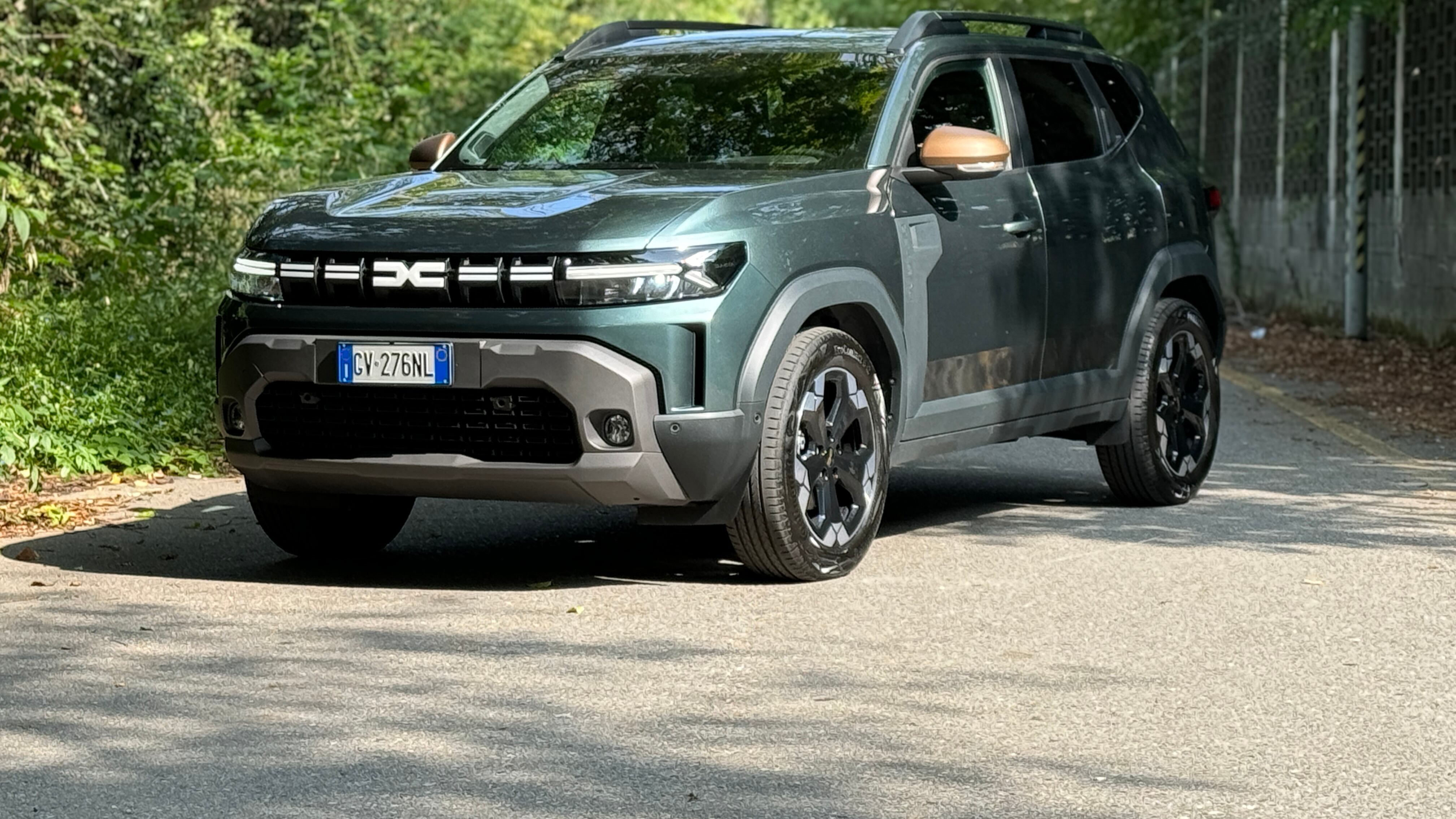 Dacia Duster Hybrid 2024: la tecnologia full hybrid riduce i consumi ed eleva il piacere di guida e le prestazioni