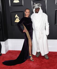 Grammy 2017, i look più sexy sul red carpet 41