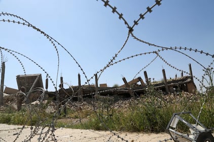 Il mausoleo distrutto di Saddam Hussein 5