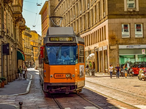 Milano teme il Venerdì nero. Tra netturbini e tranvieri un terzo è senza green pass