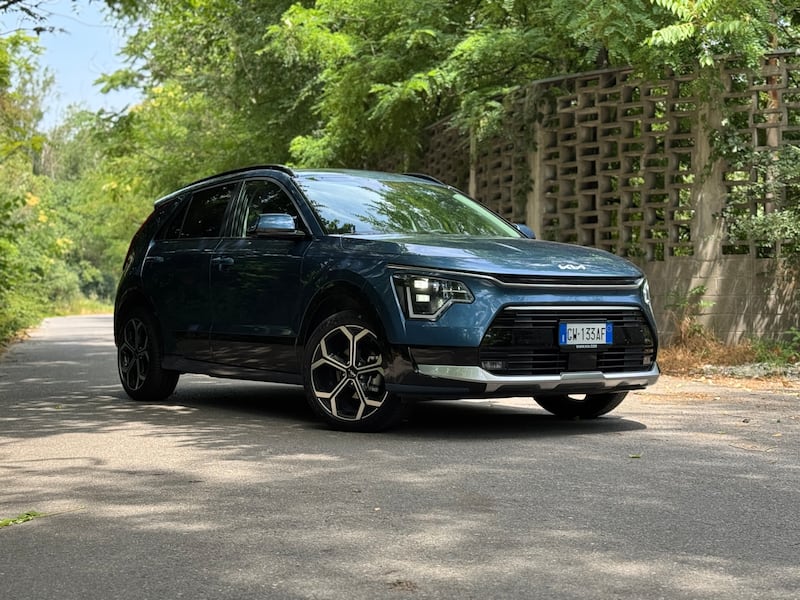 Kia Niro Trifuel: guarda la gallery del crossover ibrido anche a GPL 18
