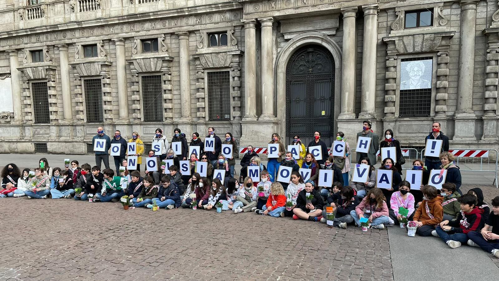 Trasloco della Vivaio e caos sul doposcuola, famiglie bocciano Sala