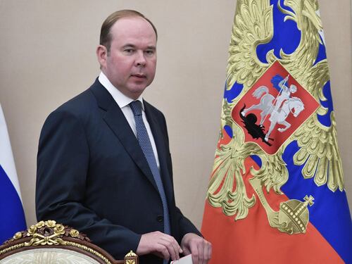 Oligarchi, generali e banchieri. Chi sono gli uomini di Putin colpiti dalle sanzioni dell'Ue