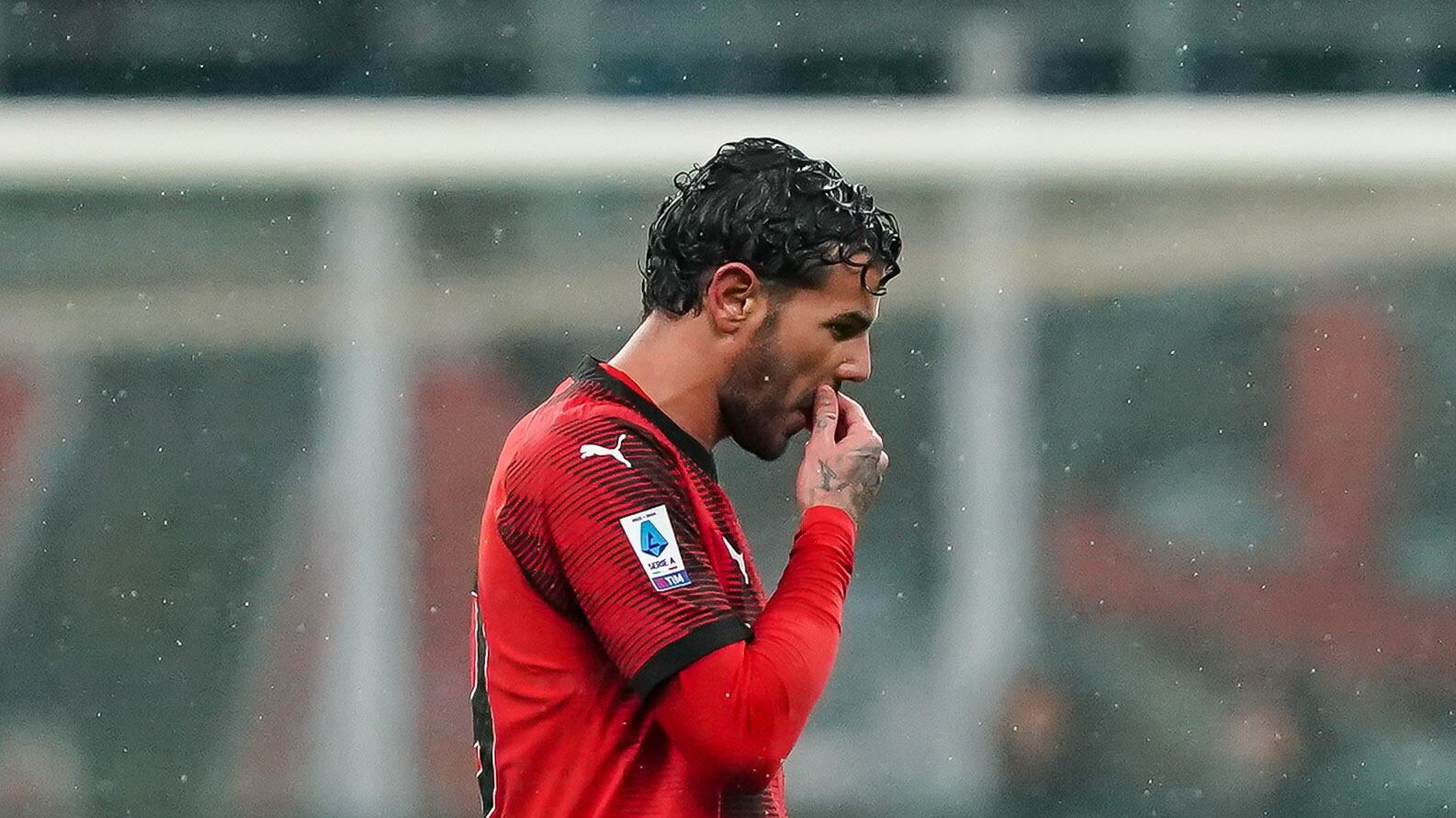 Nell'era Cardinale rossoneri come l'Espanyol nel derby col Barcellona. Con i conti a posto non si conquistano i tifosi