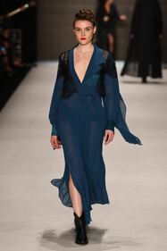 Mercedes-Benz Fashion Week: i look hot 1