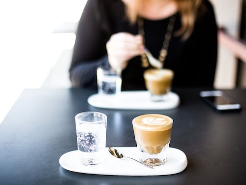 Pausa caffè sempre più cara: ecco quanto è aumentata dal 2021