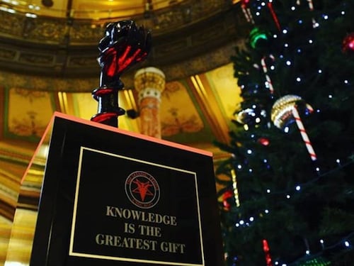 Arriva il monumento di Satana: feste di Natale choc in America