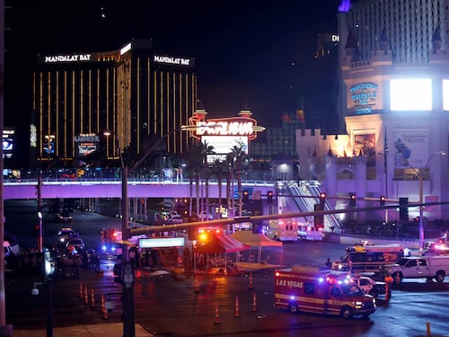 Sangue al concerto nella notte di Las Vegas. L'ombra lunga dell'Isis sulla strage peggiore