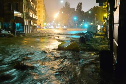 Alluvione a Genova: allagamenti, blackout, scuole chiuse 18