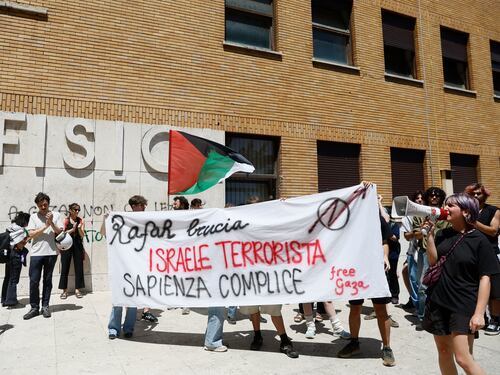 "La presentazione del libro di Sinwar si farà". Gli studenti palestinesi sfidano La Sapienza