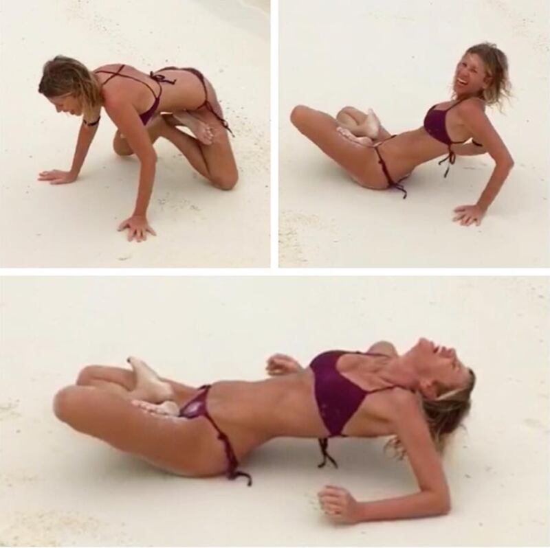 Alessia Marcuzzi sexy conduttrice dell'Isola dei Famosi 2017 31