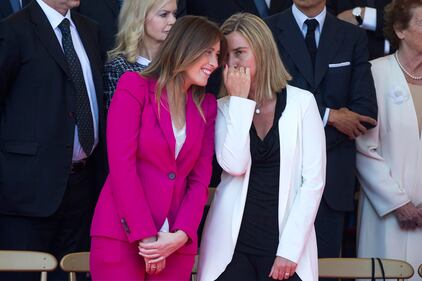 2 giugno, la Boschi in fuxia scherza con Casini 8