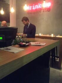 Marino diserta Roma per il sushi: ecco le foto 2