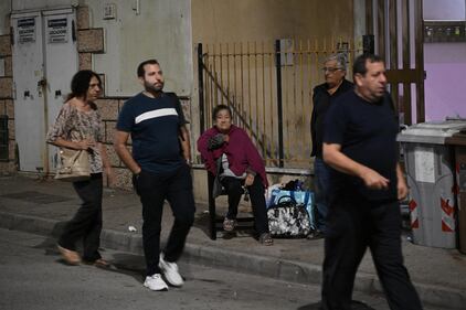 Terremoto ai Campi Flegrei, grande paura e gente in strada 1
