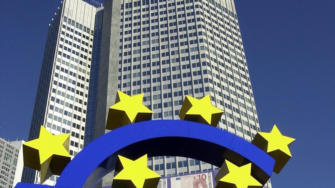 "I funzionari della Bce incontrano banchieri privati prima di prendere decisioni chiave"