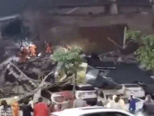 Cina, crolla hotel usato per la quarantena: persone sotto le macerie
