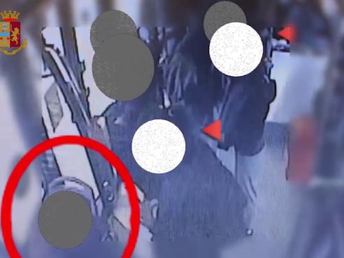 Milano in balìa dei furti: ora spuntano le foto segnaletiche delle ladre rom