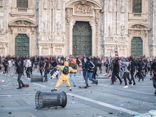 “Dichiariamo guerra”. Dopo il decreto sicurezza gli antagonisti alzano il tiro e si preparano allo scontro