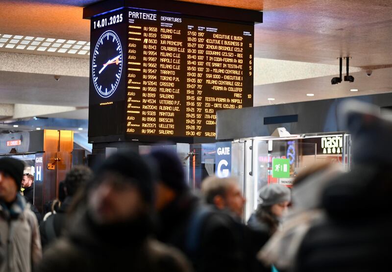 Sciopero dei treni, arriva la rivoluzione degli "orari protetti": ecco cosa cambia